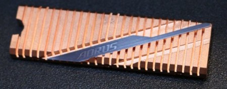 Aorus-NVMe-Gen4-SSD-2TB-768x302