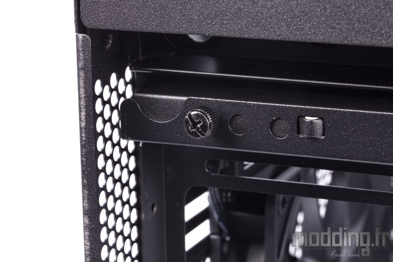 H710i 100