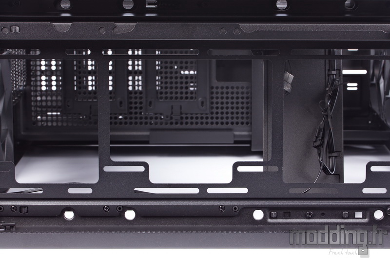 H710i 99
