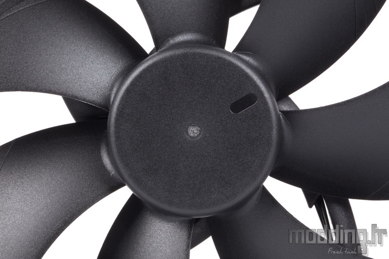 Chromax Black 40