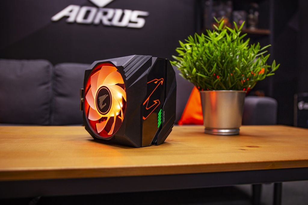 Aorus ATC800: dissipateur thermique CPU avec éclairage RGB pour 99 euros