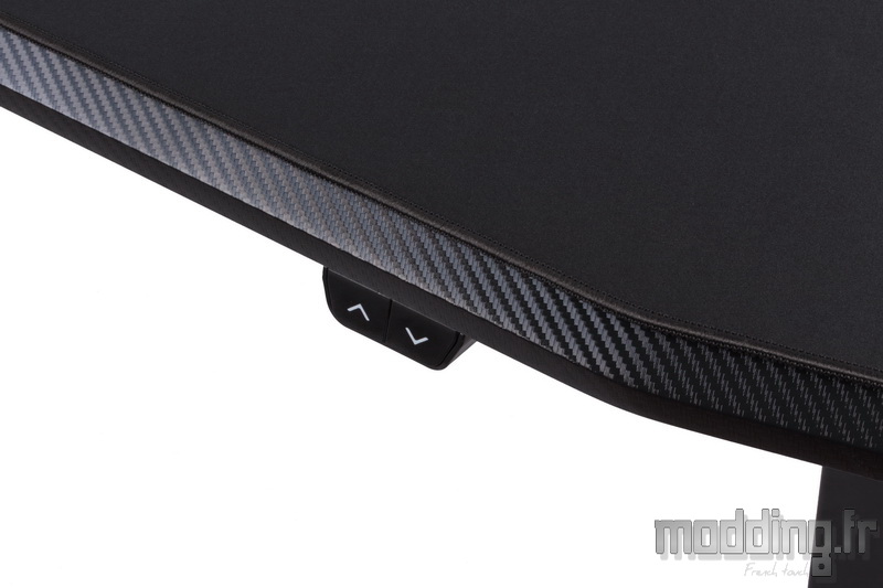 Desk D16E 133