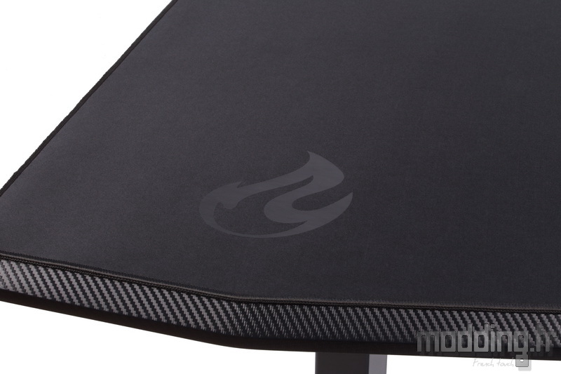 Desk D16E 136