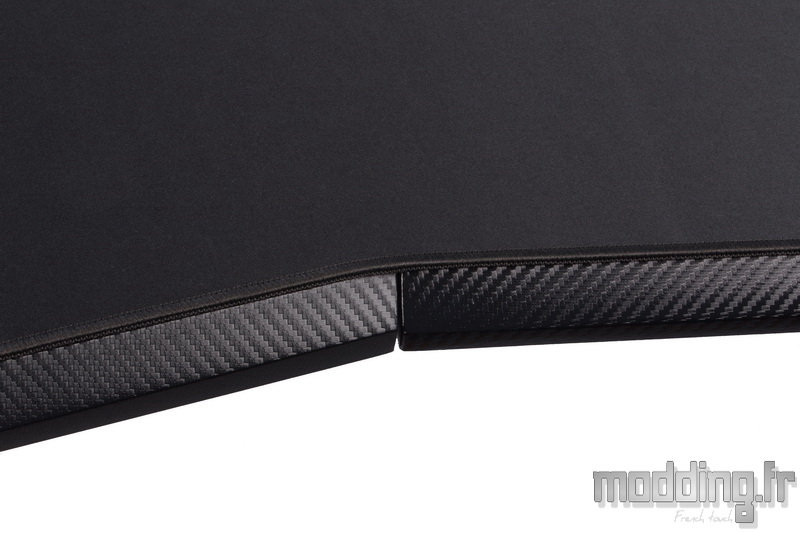 Desk D16E 137