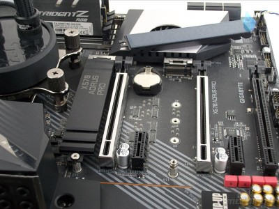 slot m2 ouvert