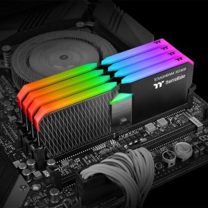 ToughRAM XG RGB DDR4 (2)