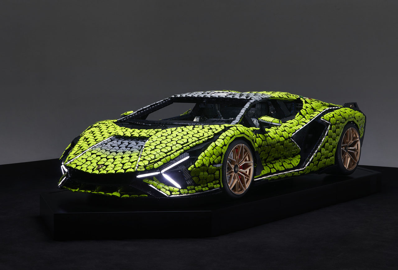 Une Lamborghini Sian FKP 37 taille réelle en Lego