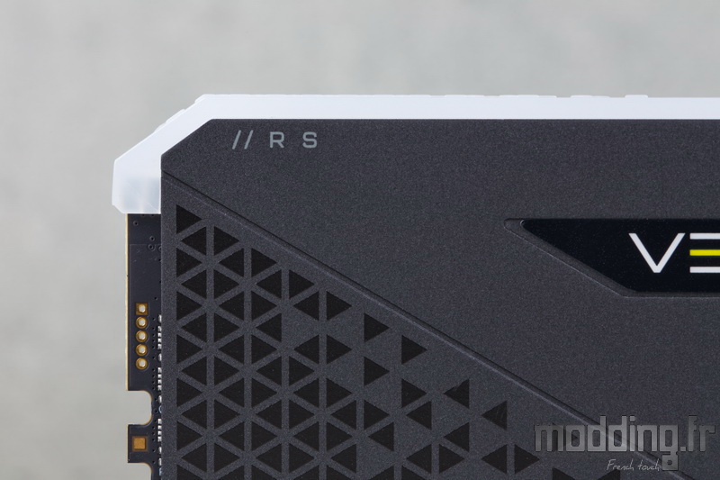 Vengeance RGB RS 12