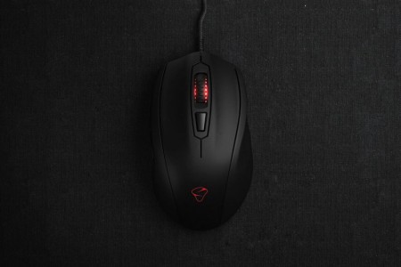 Mionix-CASTOR-PRO-Hero-top_7c0f7003-fdd1-4168-b5e6-c12afb7c9e69_1900x