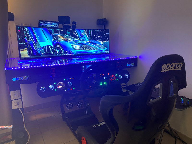 deskmod aorus sim racing (9)