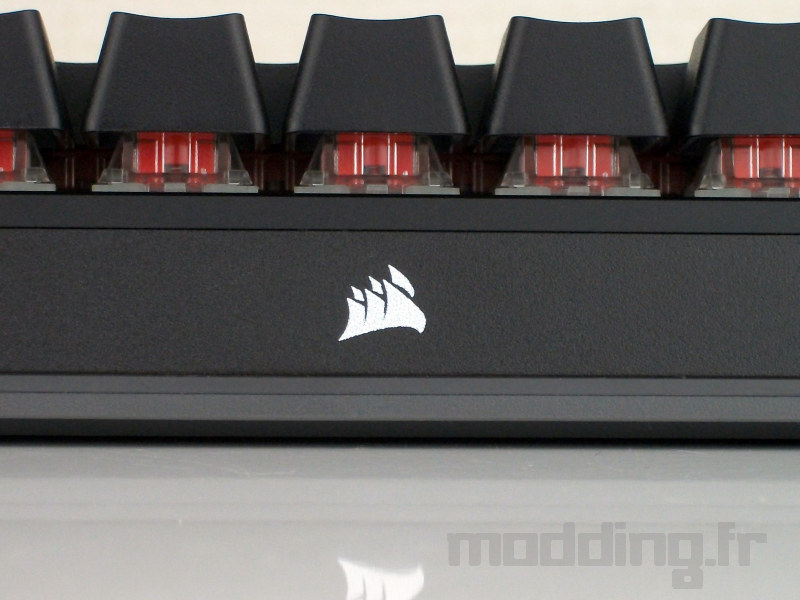 détail dos clavier corsair