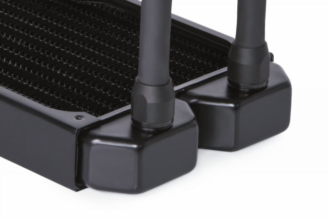 alphacool_eiswolf_2_aio_-_360mm_rtx_4090_ (5)