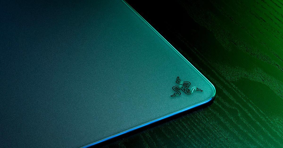 Un tapis de souris en verre chez Razer