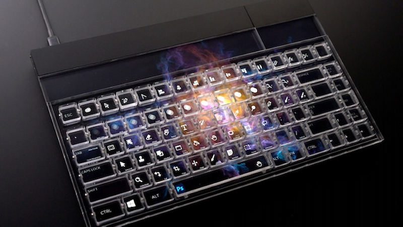 Flux Keyboard, un clavier transparent avec écran Full HD