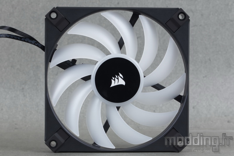 Corsair Ventilateur PC AF120 Slim, noir 