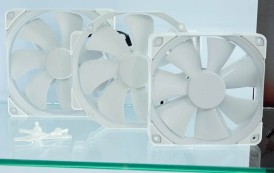 Les ventilateurs blancs retirés de la feuille de route de Noctua