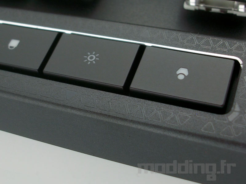 detail liseret poli Corsair K70 MAX detail liseret poli Corsair K70 MAX