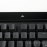 detail panneau central Corsair K70 MAX