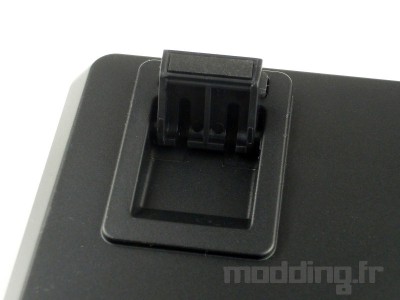 detail pied Corsair K65 PRO Mini déplié