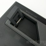 detail pied position haute Corsair K70 MAX