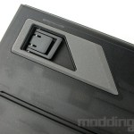 detail pied reglable Corsair K70 MAX