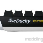 detail marquage ducky one 3