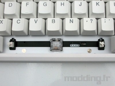 detail barre espace ironclad V3