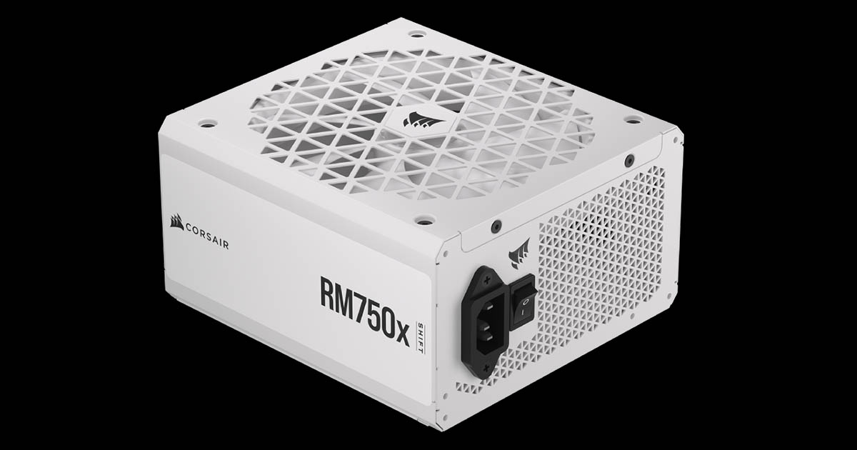 RMx SHIFT de CORSAIR : le blanc s'invite dans votre configuration !