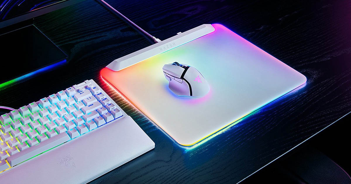Razer Firefly V2 Pro : Un tapis de souris gaming entièrement rétroéclairée