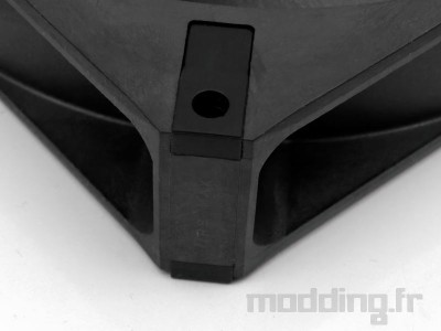 detail rs 140 trou de fixation