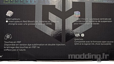 boite vue de dos detail red blade