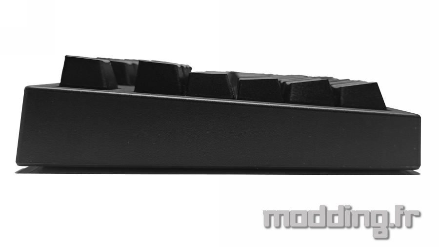 clavier red blade vu de coté clavier red blade vu de coté