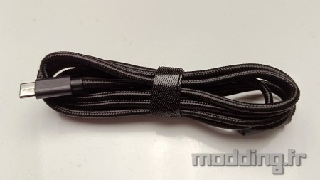 detail cable red blade