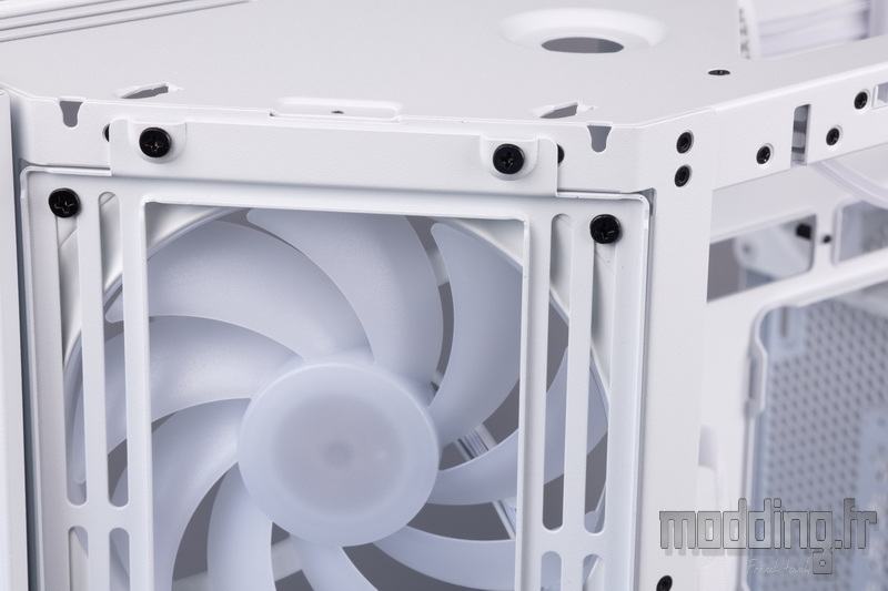 H9 Flow RGB+ 121 H9 Flow RGB+ 121