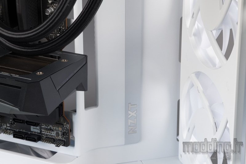 H9 Flow RGB+ 150 H9 Flow RGB+ 150