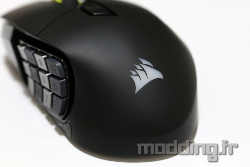 Corsair Scimitar Elite Wireless SE de dos travers Corsair Scimitar Elite Wireless SE de dos travers