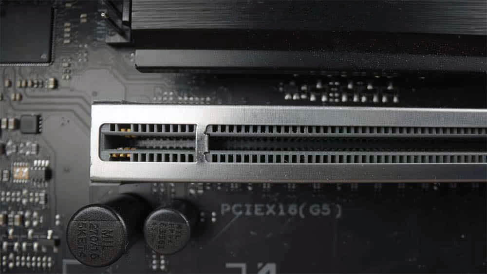 Asus présente un port PCIe intégré à la carte mère pour alimenter un GPU à 250 W
