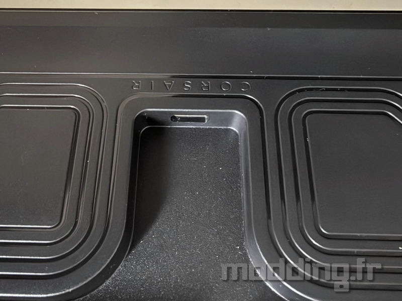corsair de dos détailusb c