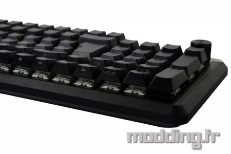 corsair vanguard pro 96 clavier vu de devant détail