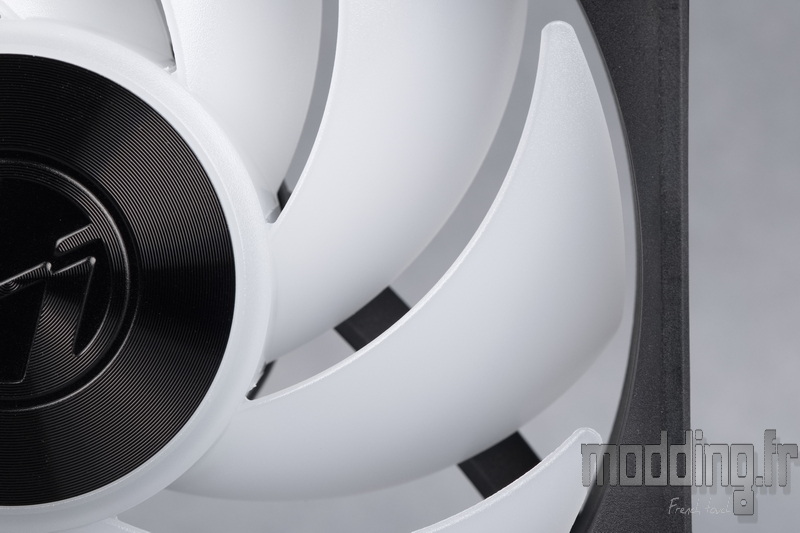 HydroShift II LCD-S 360CL 37